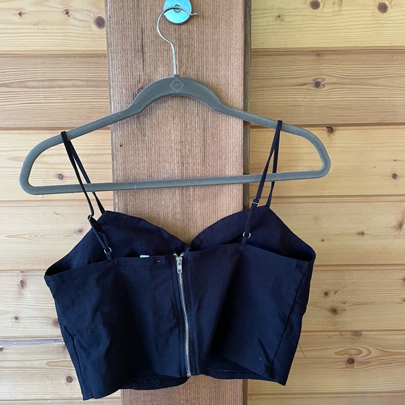 Black Bodice Like TankTop Form Fitting - Picture 5 of 5